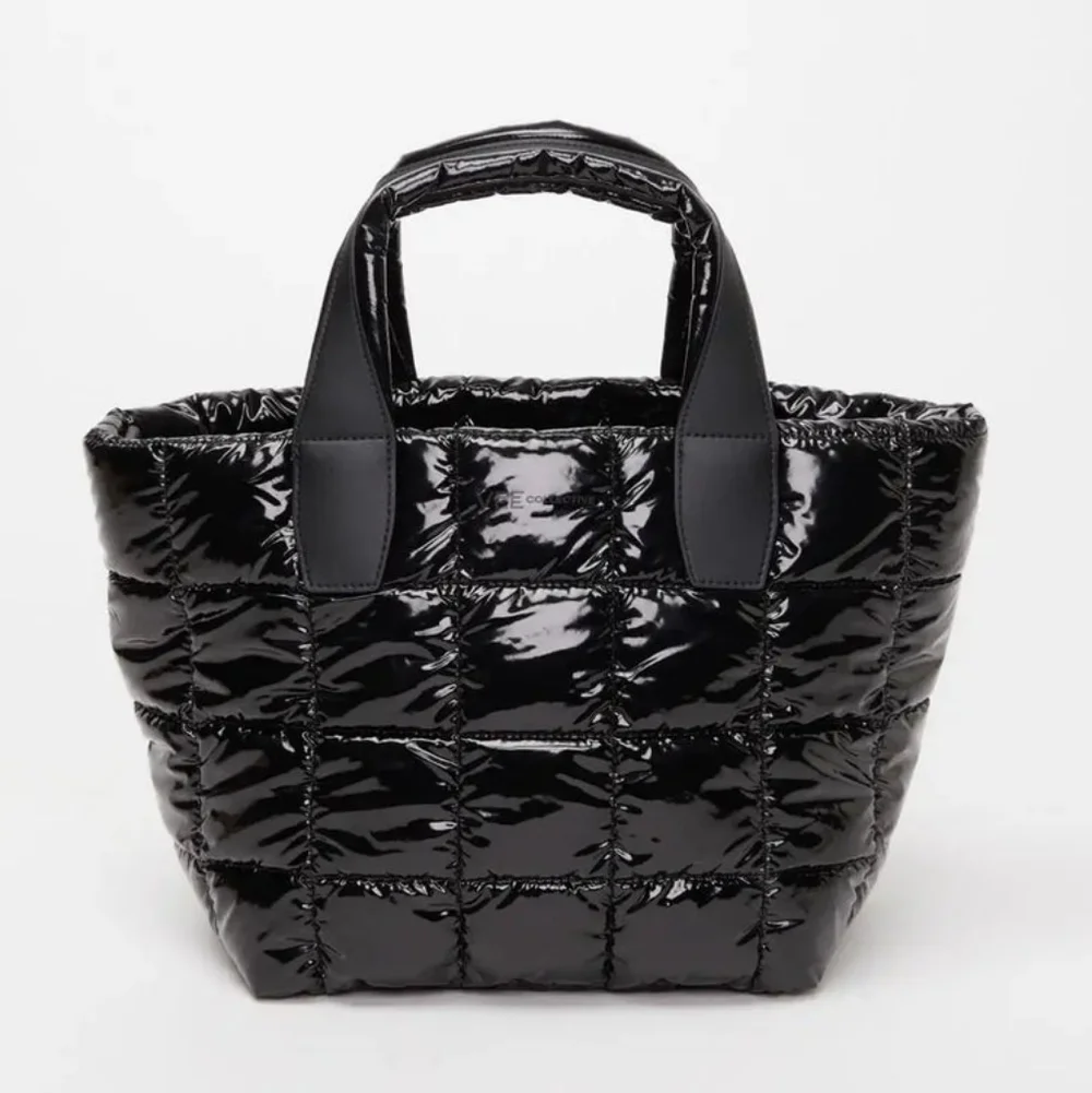 NWT VEE COLLECTIVE PORTER SMALL TOTE BAG - BLACK VINYL - Picture 2 of 11